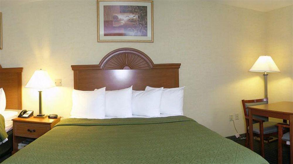 Americas Best Value Inn Pharr/Mcallen Esterno foto