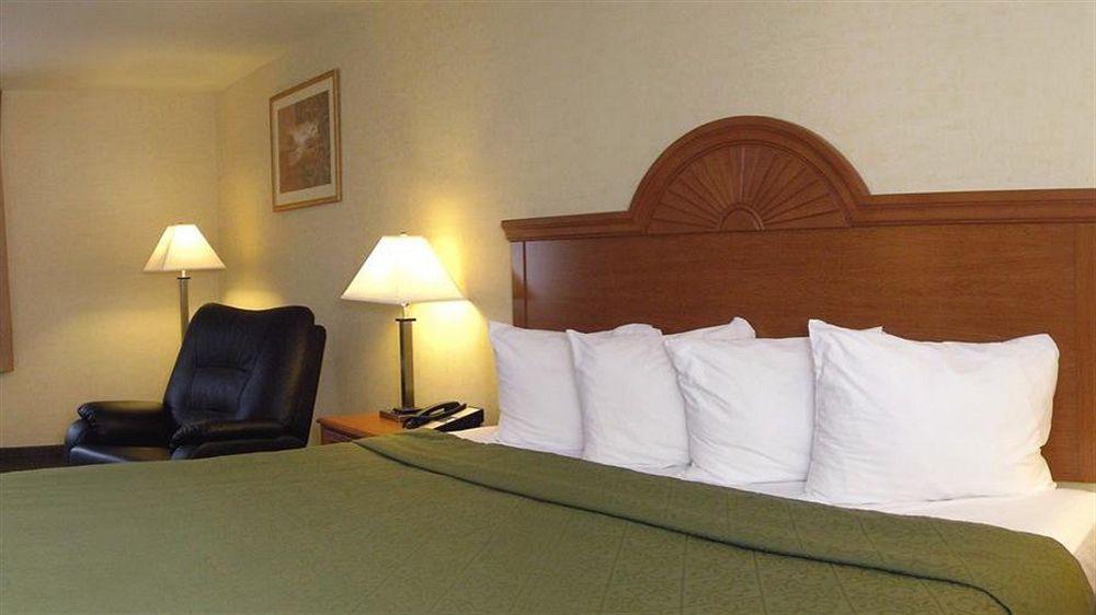 Americas Best Value Inn Pharr/Mcallen Esterno foto