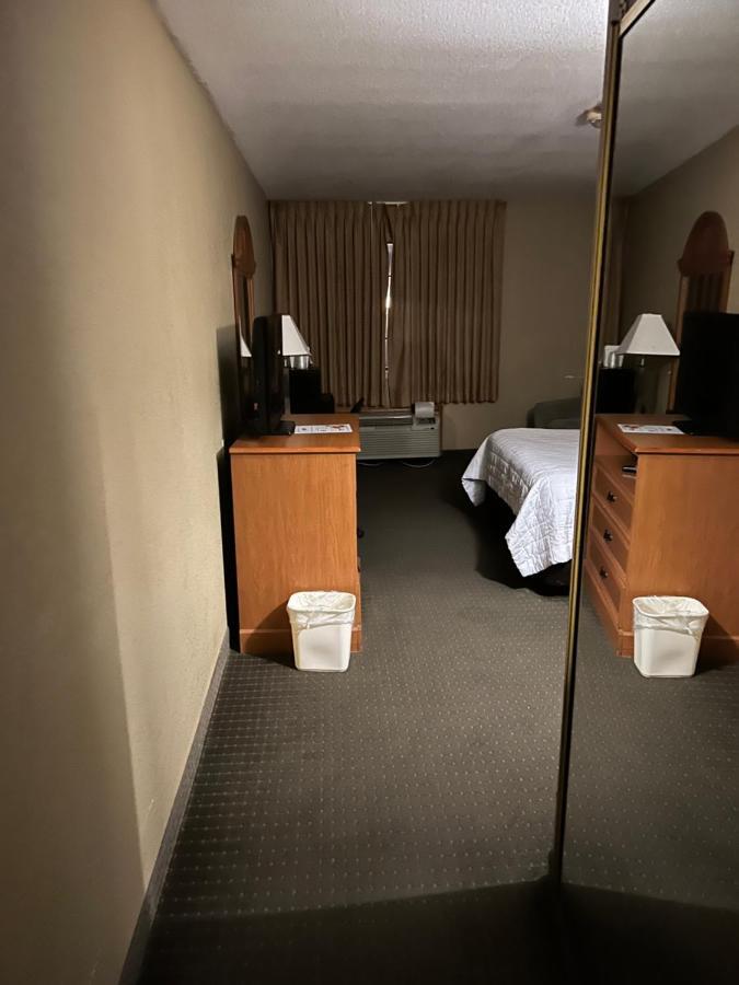 Americas Best Value Inn Pharr/Mcallen Esterno foto