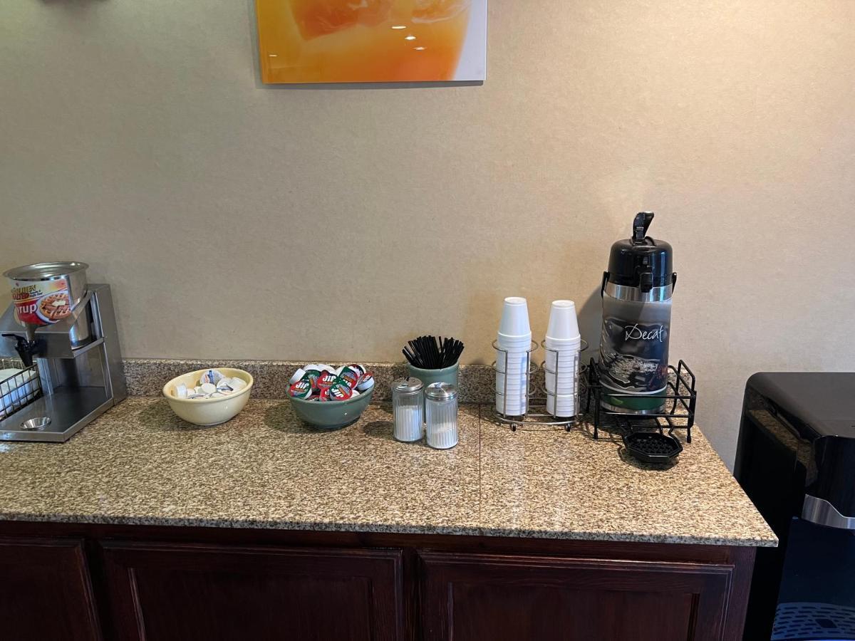 Americas Best Value Inn Pharr/Mcallen Esterno foto