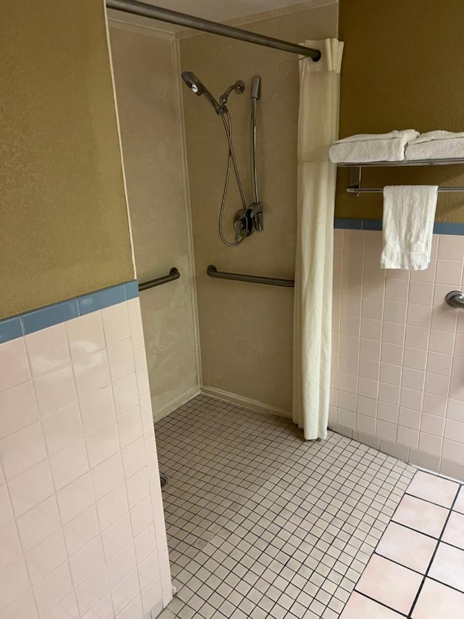 Americas Best Value Inn Pharr/Mcallen Esterno foto